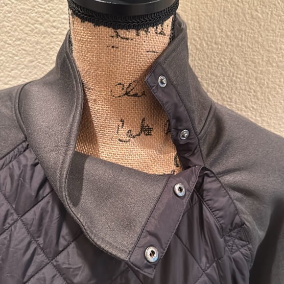 Women’s 32’ Degrees Heat Angled Snap Button Quilted Mock Pullover - Picture 10 of 13